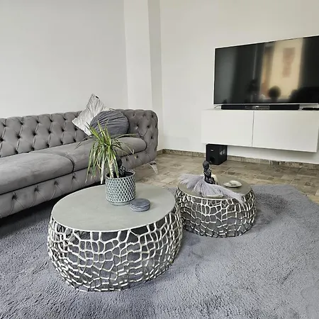 Ferien Monteur Haus C&m 公寓 *